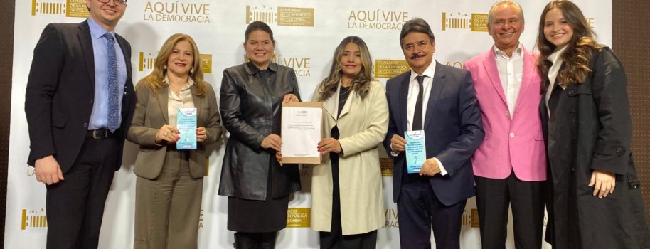 El senador Carlos Julio González Villa, radica la «Ley Fin del Cáncer Cervical en Colombia»