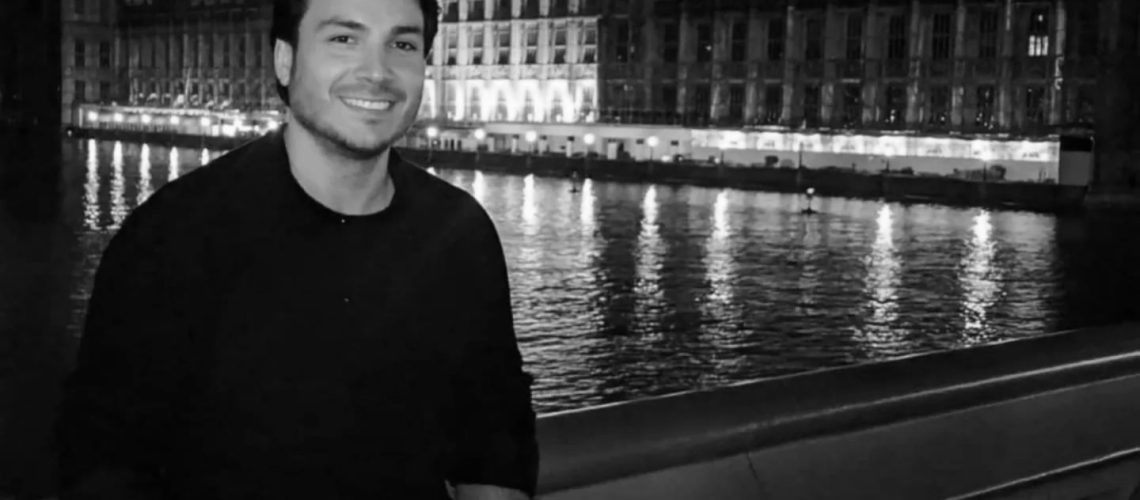 Falleció en una clínica de la ciudad de Bogotá, el cantautor neivano Guillermo Valencia