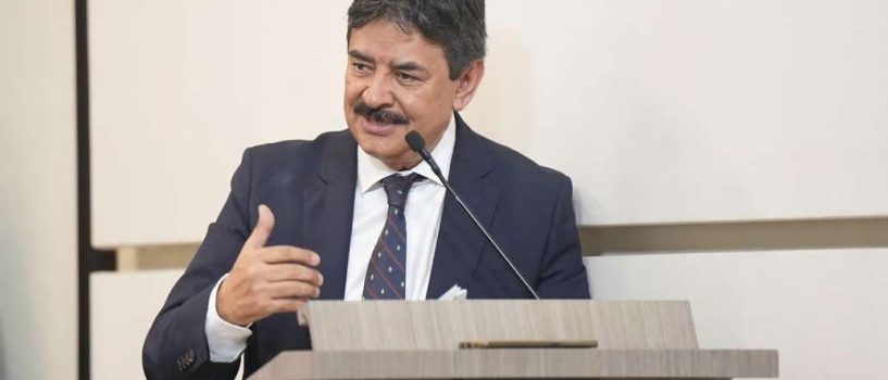 No más abusos de las aerolíneas en Colombia: Senador González Villa