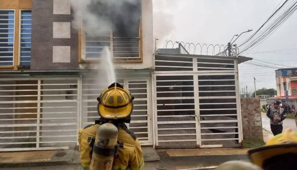 Una veladora ocasionó incendio en la casa de un hombre, dedicado a la «brujería» en Pitalito, Huila