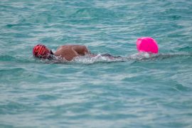 ¿Le gustaría experimentar la natación en aguas abiertas? Puede practicar esta actividad sin salir de Bogotá