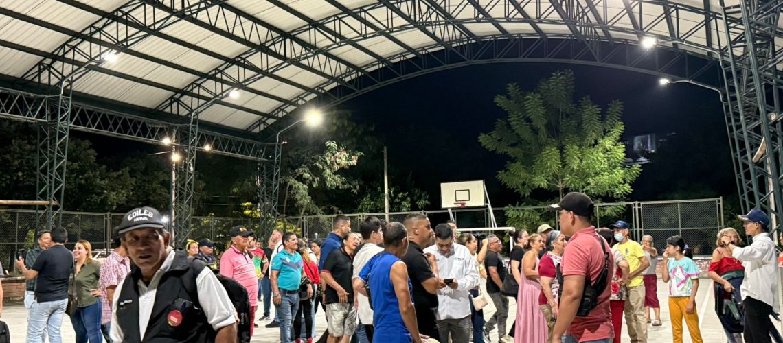 ESIP Ilumina el Polideportivo Timanco, Devolviendo la Alegría y Seguridad a la Comunidad