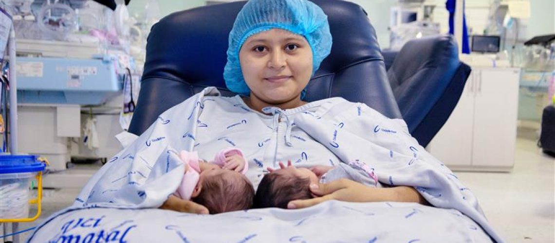 Adara y Celeste: Doble historia de esperanza en la UCI Neonatal de Clínica Medilaser Florencia