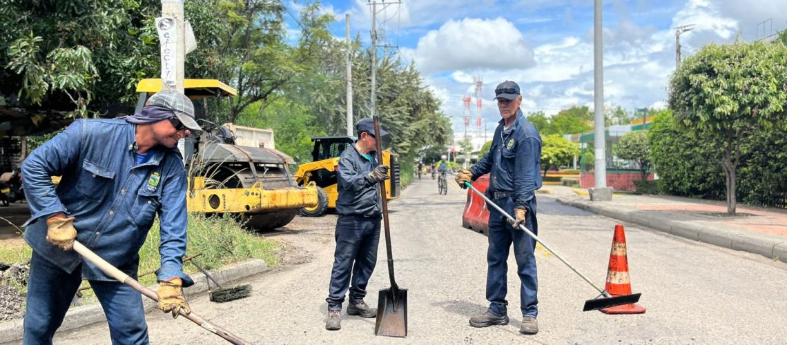 Avanza recuperación vial en Neiva: tres frentes de obra se ejecutan simultáneamente