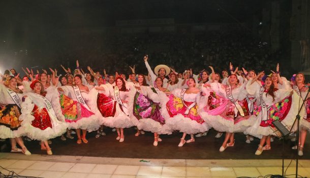 Con una ‘Gala de historia y tradición’, arrancó oficialmente la versión 64 del festival del Bambuco en San Juan y San Pedro en el Huila
