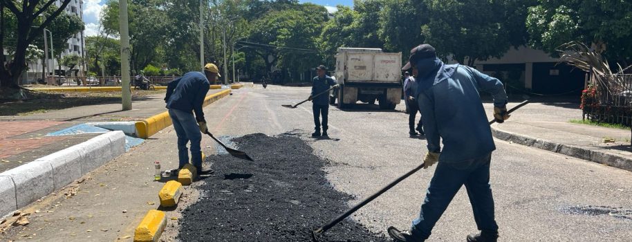 Continúan trabajos de intervención vial en las avenidas Circunvalar y La Toma, de Neiva