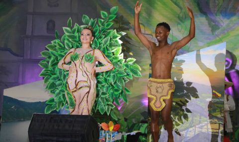 En muestra folclórica, candidatas al Reinado Departamental del Bambuco, enaltecieron riqueza cultural del Huila Grande