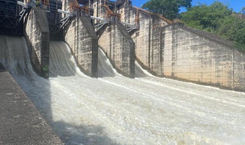 Hidroeléctrica de Betania, abre compuertas nuevamente, debido a aumento de lluvias