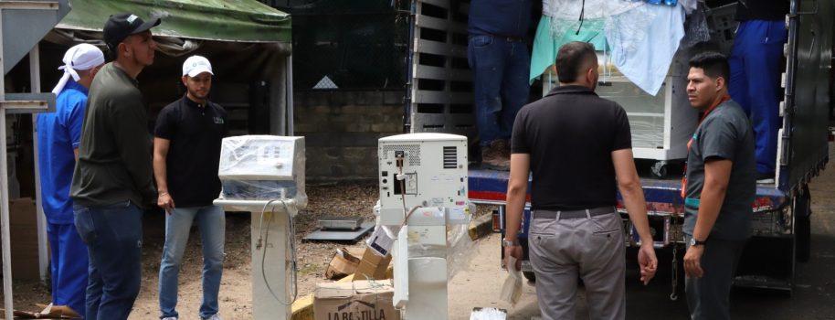 Residuos electrónicos se transforman en cemento, adoquines y nuevos computadores