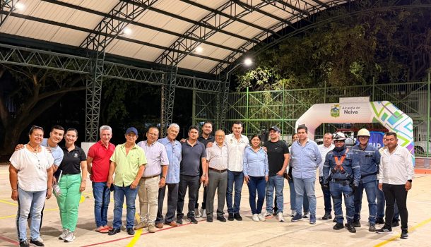 ESIP ilumina polideportivo de Ipanema, oriente de Neiva