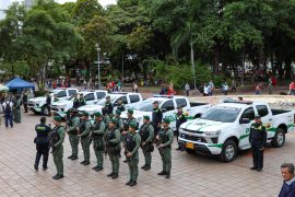Gobernación fortalece capacidad operativa de la Policía en el Huila con entrega de modernos vehículos