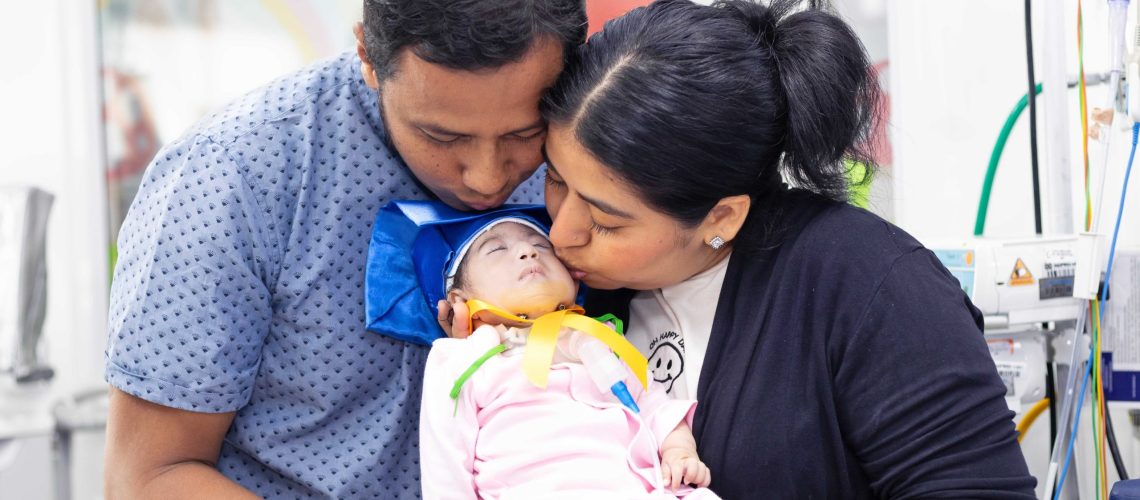 Celeste, símbolo de los 23 años de la UCI Neonatal de Clínica Medilaser