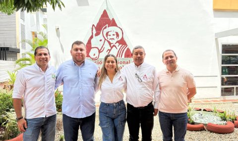 Convenio para mejorar vías rurales en Saladoblanco, Huila
