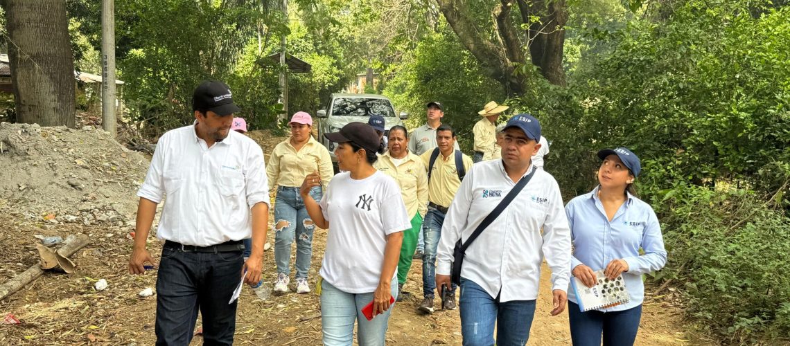ESIP interviene e ilumina la Comuna 10 de Neiva