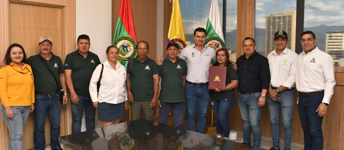 Germán Casagua realiza inversión histórica en baterías sanitarias en la zona rural de Neiva