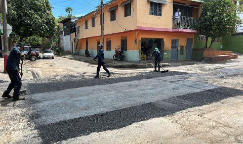Neiva avanza en el mantenimiento de sus vías