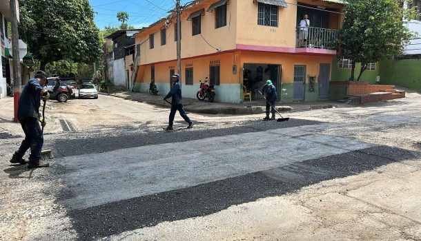 Neiva avanza en el mantenimiento de sus vías