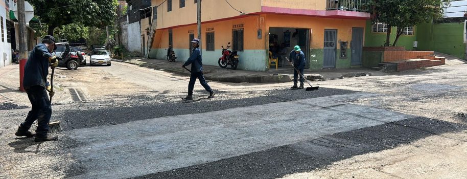 Neiva avanza en el mantenimiento de sus vías