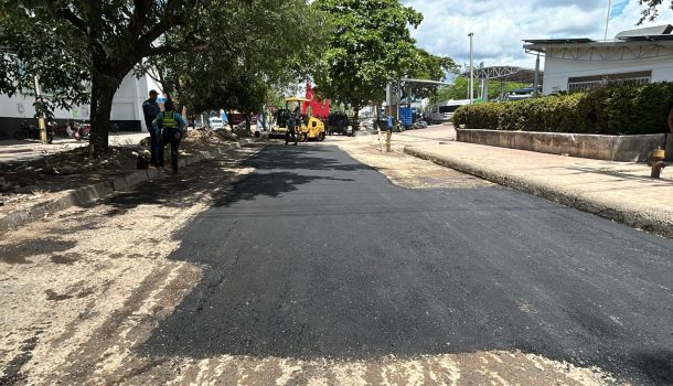 Intervenciones viales llegan a más barrios de Neiva para mejorar la movilidad y la seguridad