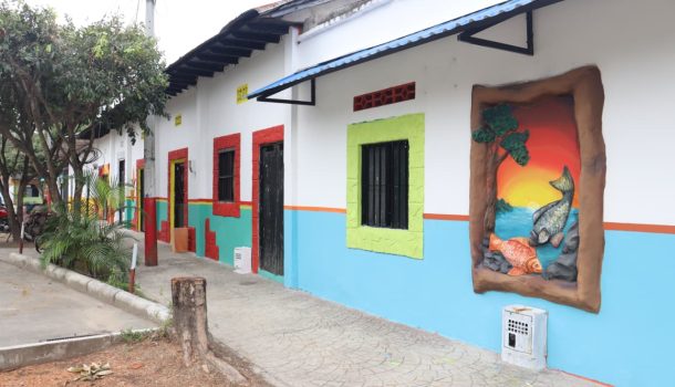 Plan Fachada: Rioloro cumple 393 años y sus casas se convirtieron en una galería de arte al aire libre