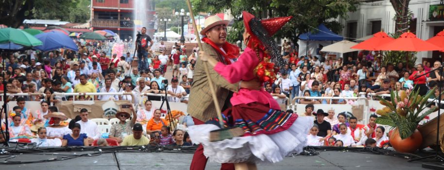 Danza, tradición y cultura: el folclor de Colombia se reunió en Gigante