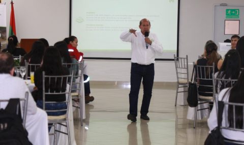Empresarios del Huila se actualizaron sobre el nuevo modelo de contrato de aprendizaje con el SENA