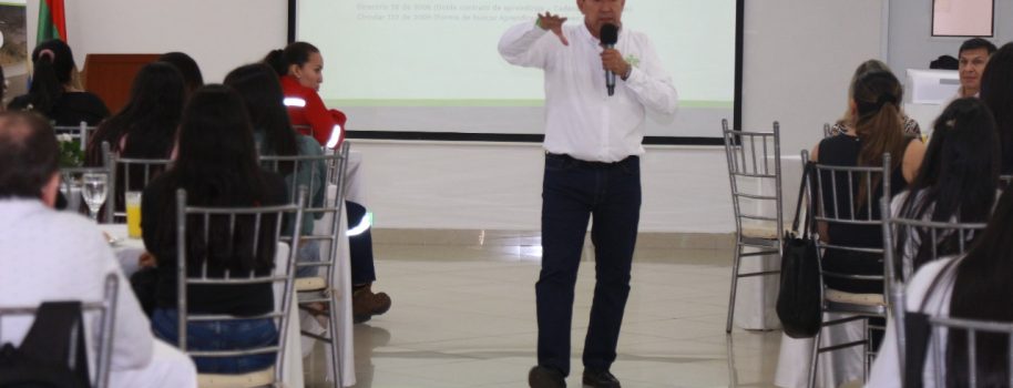 Empresarios del Huila se actualizaron sobre el nuevo modelo de contrato de aprendizaje con el SENA