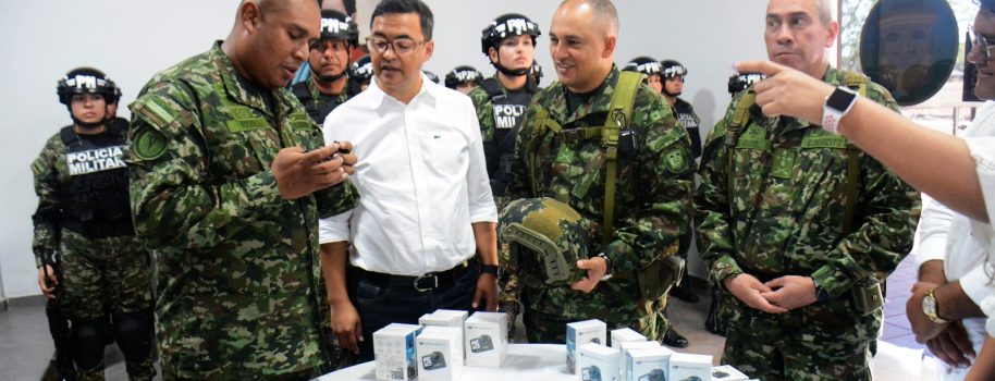 Gobernación del Huila, entregó cámaras de alta tecnología para fortalecer el trabajo operativo del Ejército Nacional