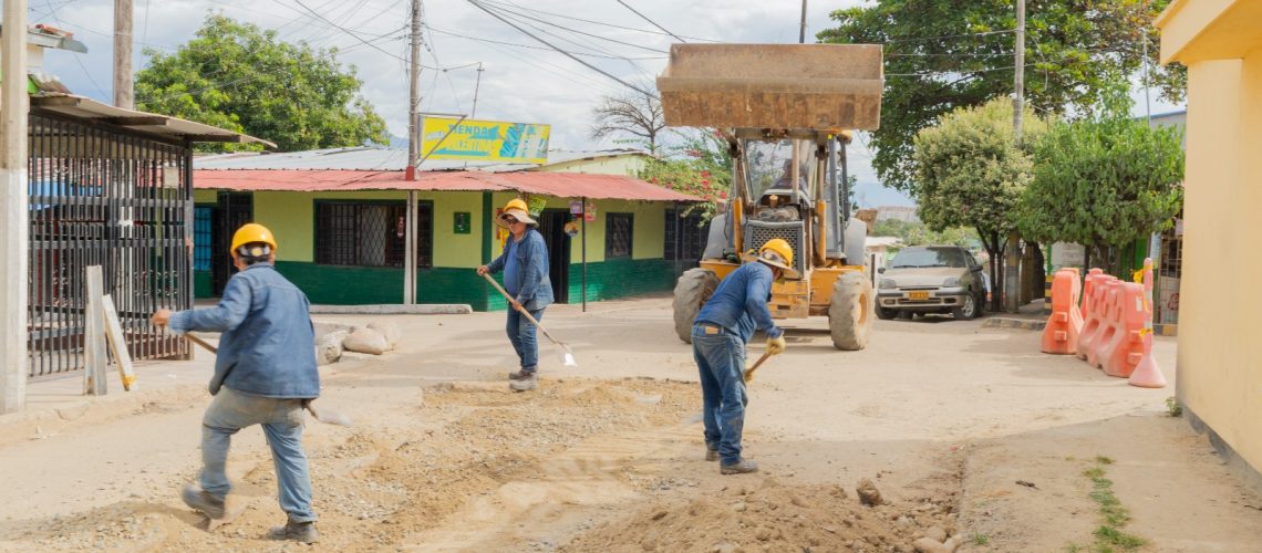 Obras de Alcantarillado en comunas 7 y 8 de Neiva, avanzan en más del 90%