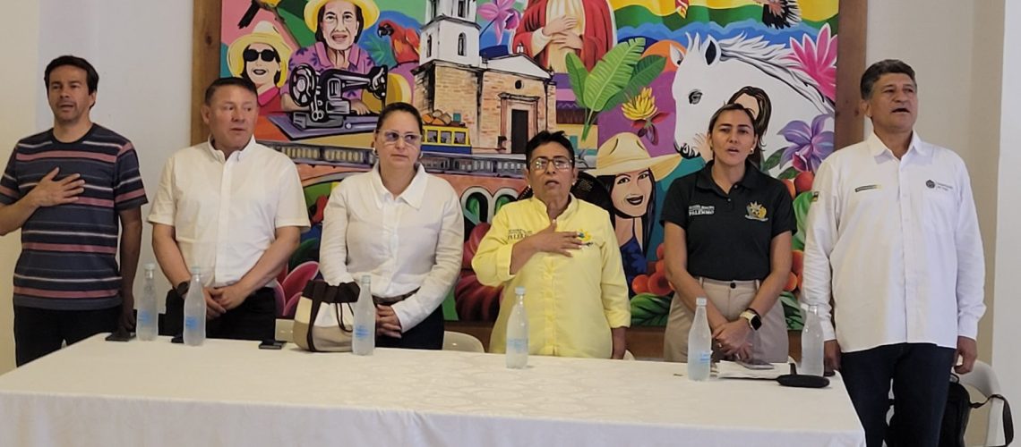 Tejedores de pindo de Palermo serán protegidos mediante plan especial de salvaguardia