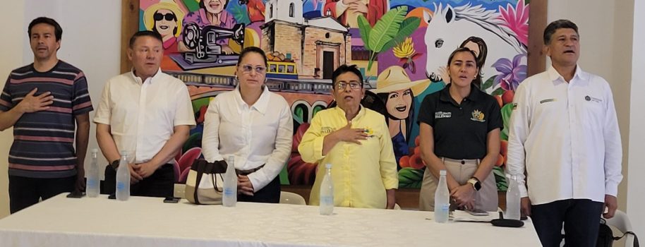 Tejedores de pindo de Palermo serán protegidos mediante plan especial de salvaguardia
