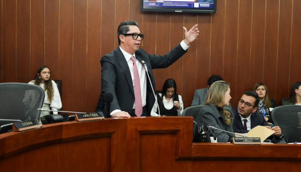 «Enterritorio le sigue dando la espalda al Huila»: senador Pedro Flórez