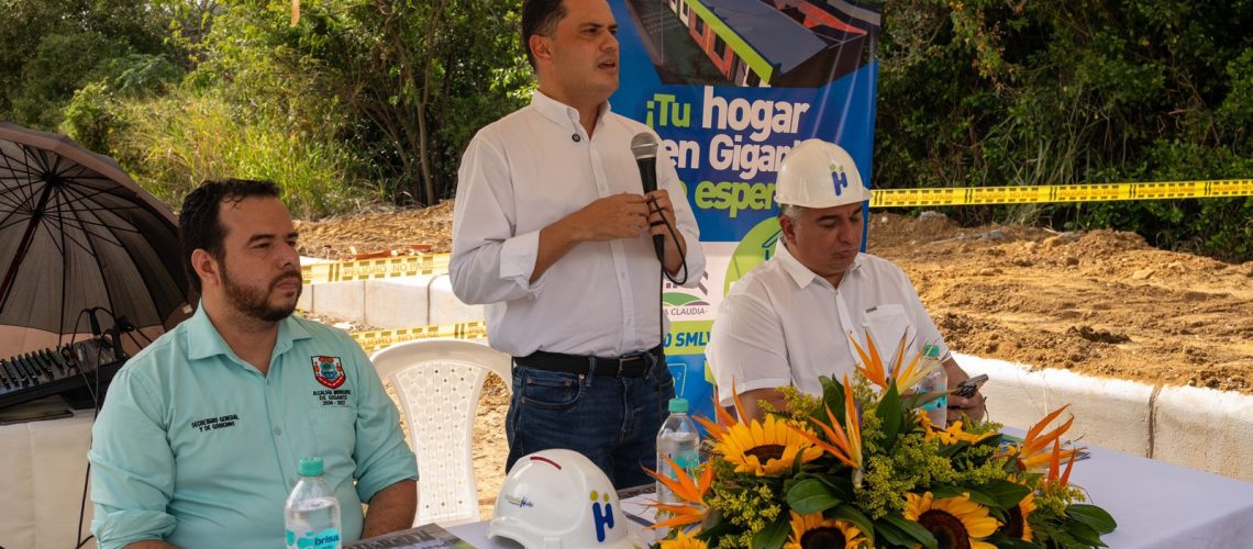 Comfamiliar impulsa el desarrollo habitacional en Gigante