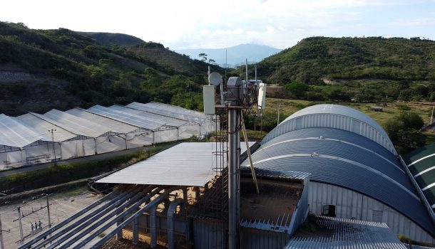 Coocentral y Claro, instalan estación repetidora de señal móvil en la vereda Guacanas en Garzón, Huila
