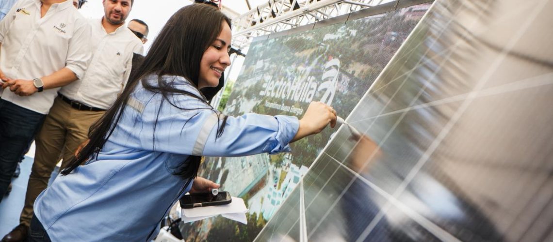 Energía limpia hecha en casa: ElectroHuila inaugura su primera planta solar