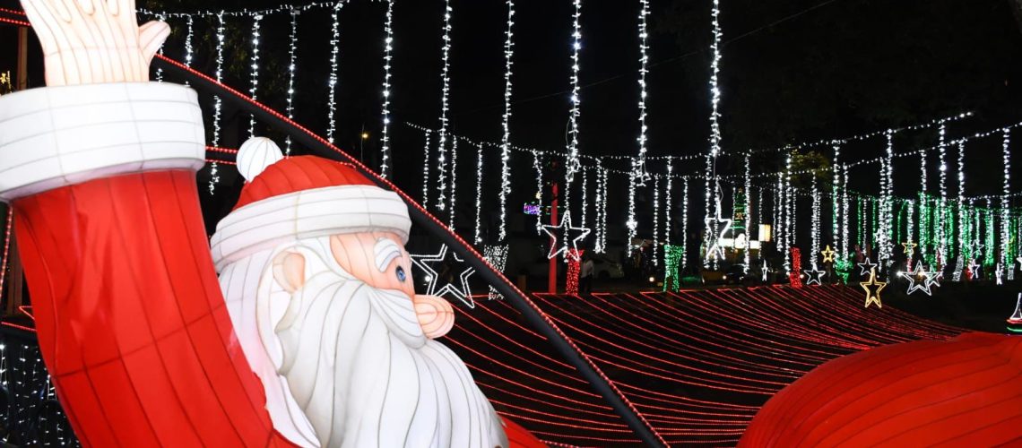 Neiva encendió la magia de la Navidad con emotivo espectáculo de luz y alegría