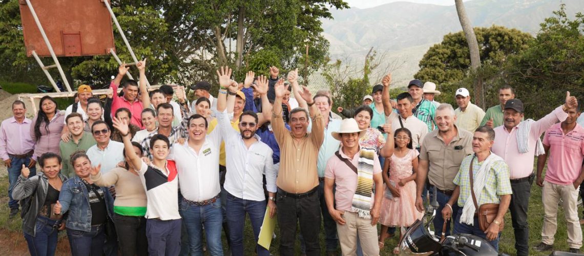 Camilo Durán, se consolida como referente político en el occidente del Huila