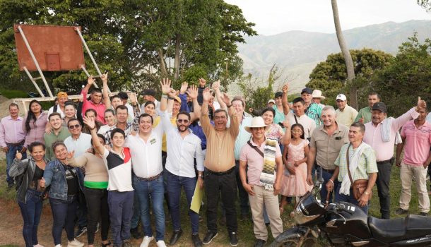 Camilo Durán, se consolida como referente político en el occidente del Huila