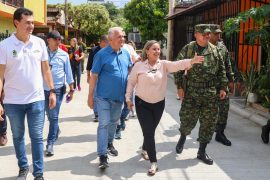Gobernador Rodrigo Villalba entrega nuevas vías en Neiva: comunidades celebran transformación de sus barrios