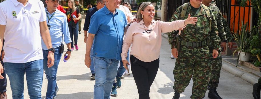 Gobernador Rodrigo Villalba entrega nuevas vías en Neiva: comunidades celebran transformación de sus barrios