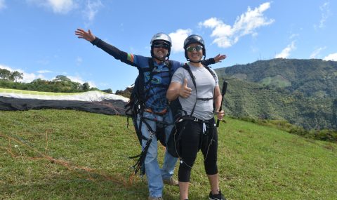 ¡Ya hay parapente en Neiva! El Chapuro destino turístico de aventura