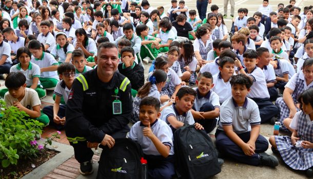 Ecopetrol refuerza su apoyo a la educación con la entrega de más de más de 6.100 kits escolares en el Huila