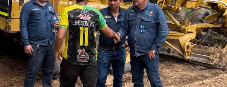 Gobierno del Huila mejora vías rurales en Acevedo y respalda iniciativas comunitarias