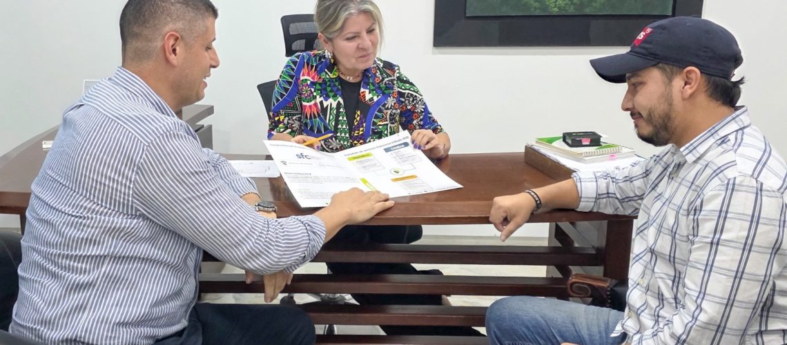 Infihuila fortalece alianzas y presenta su nueva estrategia institucional a municipios y entidades del Huila