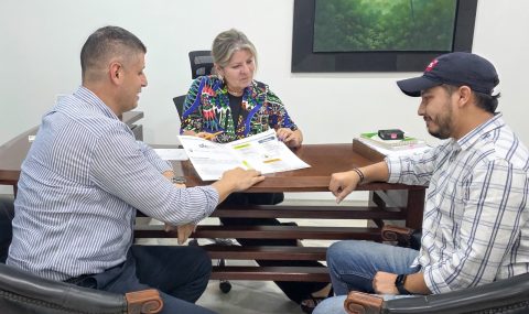 Infihuila fortalece alianzas y presenta su nueva estrategia institucional a municipios y entidades del Huila