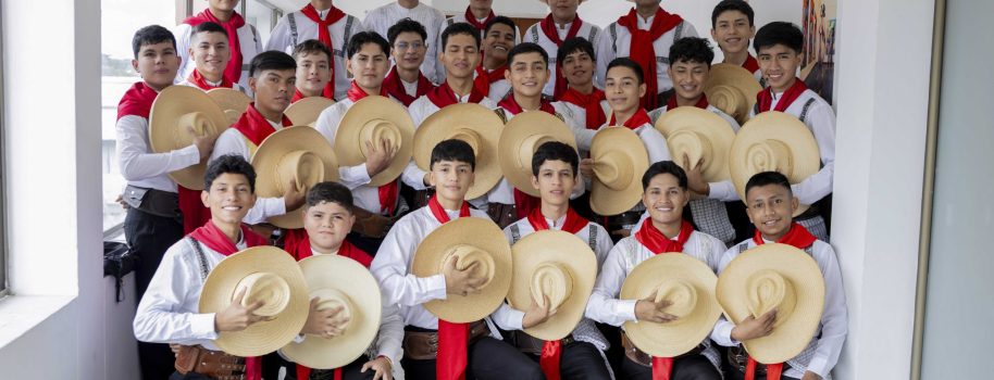 El Festival Intercolegiado del Sanjuanero Huilense, seleccionó sus parejos
