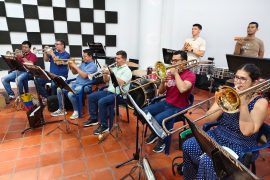 Gobernación del Huila y Banda Sinfónica rinden tributo a la niñez con el concierto «Los Niños, la Luz del Mundo»
