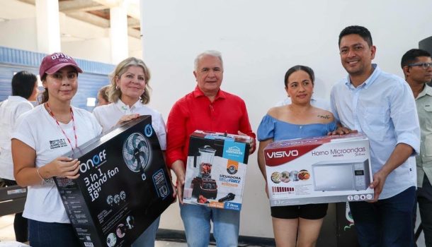 INFIHUILA y Gobernación, fortalecen el emprendimiento en Hobo, con entrega de 75 unidades productivas