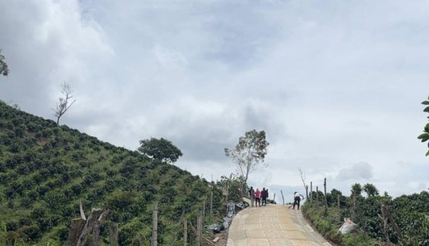 Invías y Consejo Regional Indígena del Huila, avanzan en la construcción de 12 Caminos Comunitarios que benefician a 7.427 personas