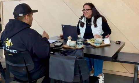 Norma Pérez, la contadora huilense que orienta en USA a miles de migrantes en finanzas y estabilidad económica